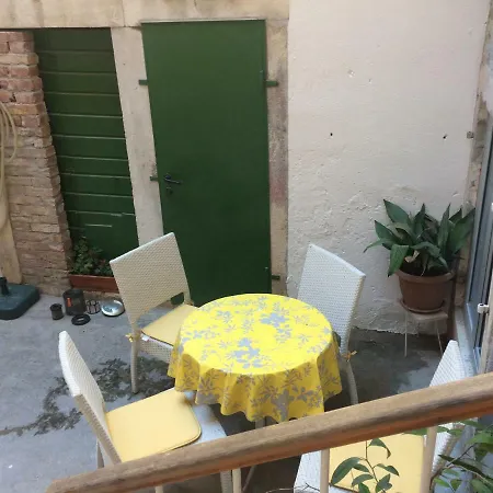 Ana Apartman *