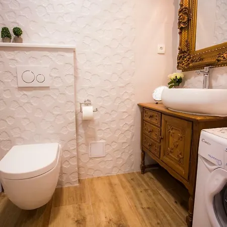 Ana Apartamento